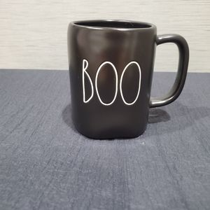 Rae Dunn boo mug